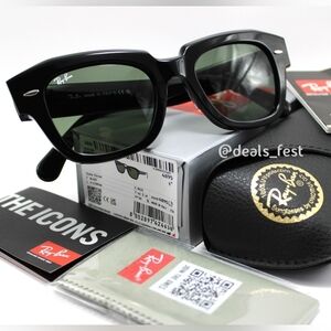 Model Display Ray-Ban State Street Black RB2186